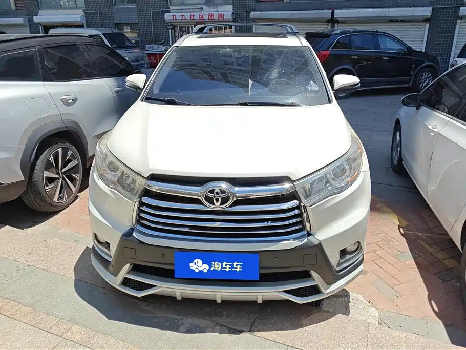 Toyota Highlander 2017 — фото 2