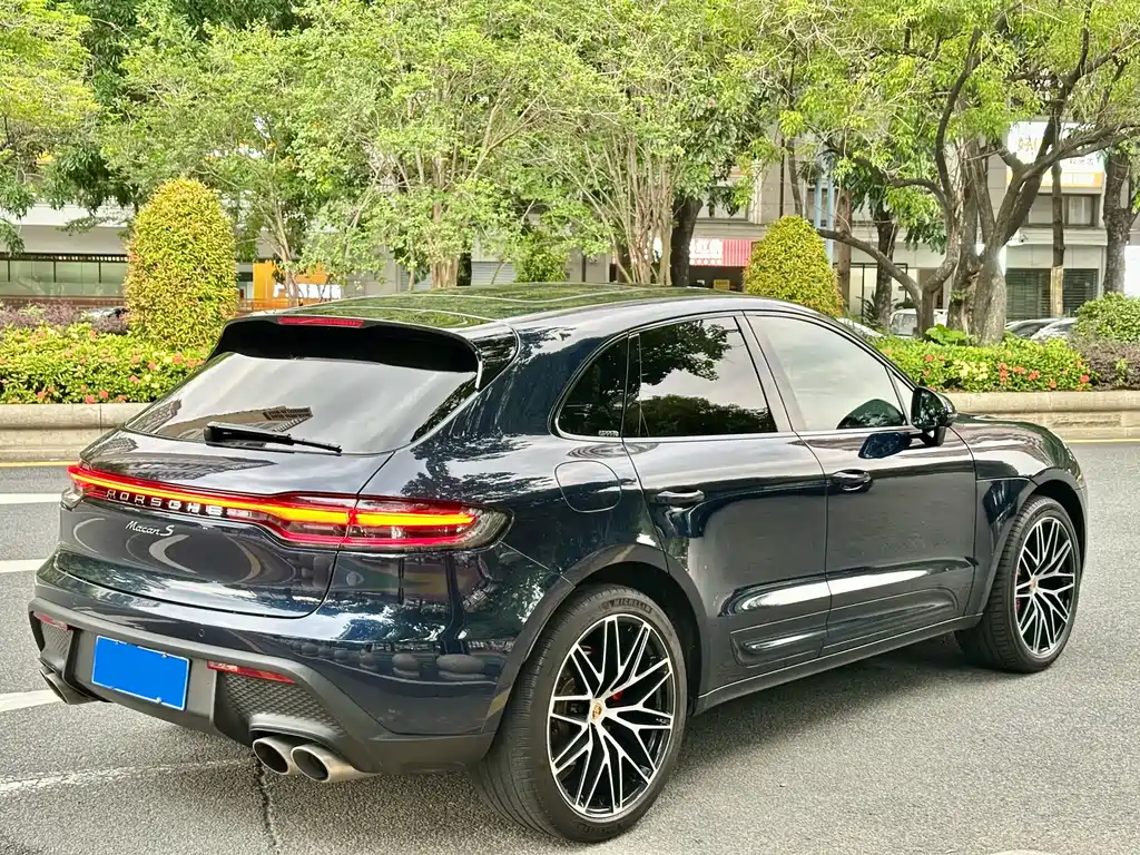 Porsche Macan 2022 — фото 8