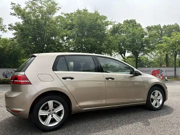 Volkswagen Golf 2016