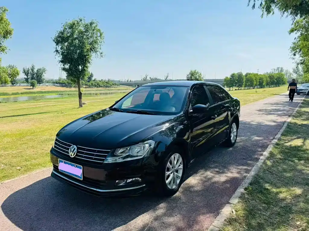 Volkswagen Lavida 2017 — фото 1