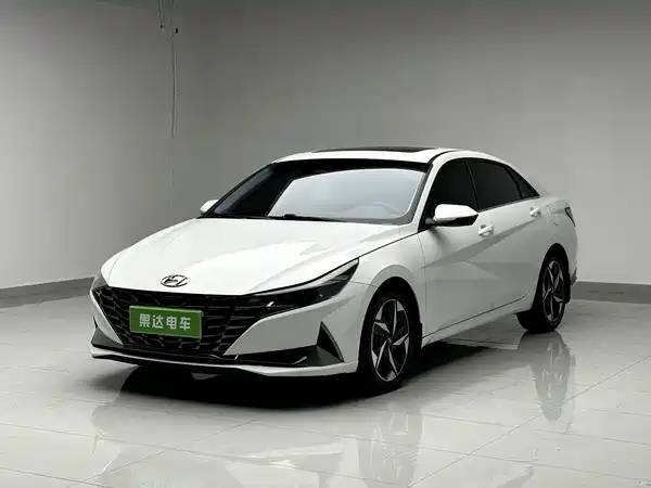 Hyundai Elantra 2023