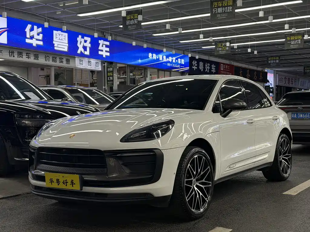Porsche Macan 2023 — фото 1