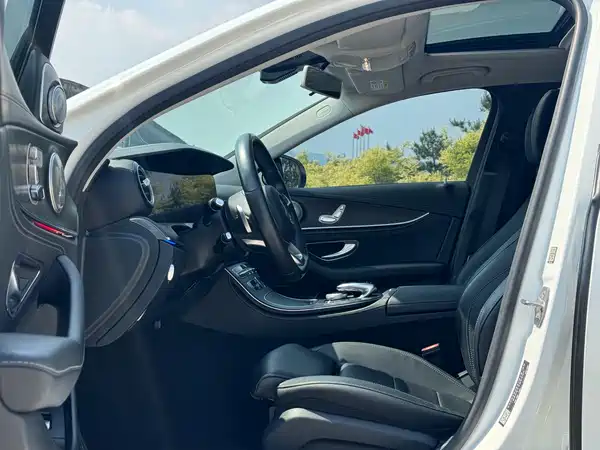 Mercedes-Benz E-Class 2018