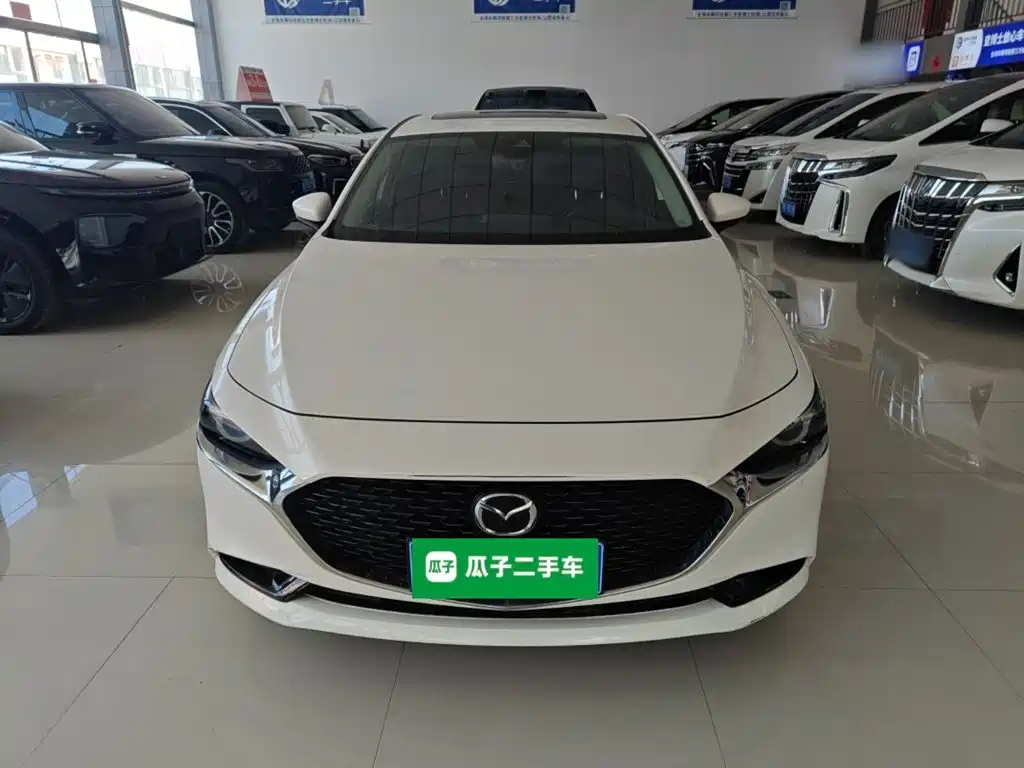 Mazda 3 Axela 2022