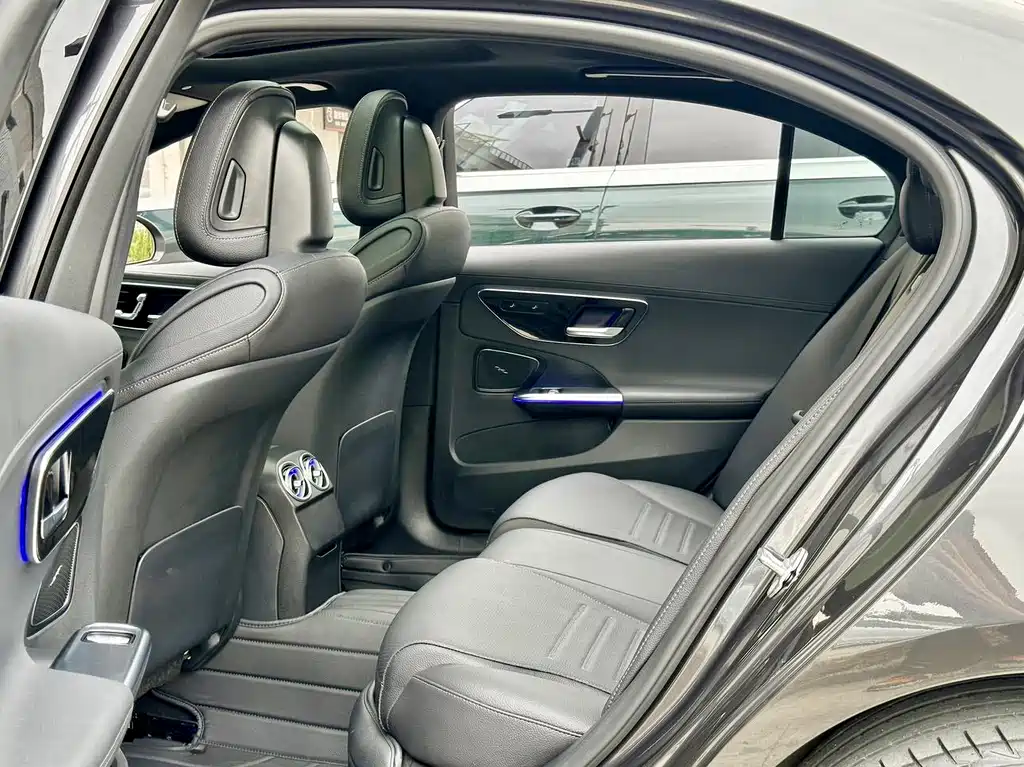 Mercedes-Benz C-Class 2021