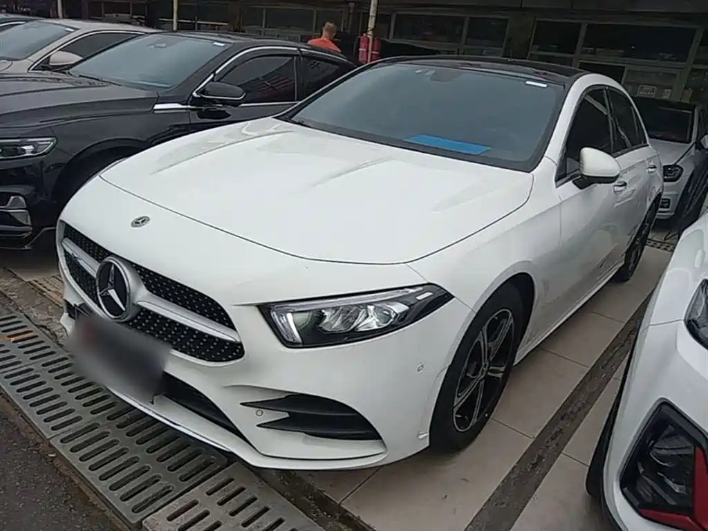 Mercedes-Benz A-Class 2023 — фото 1