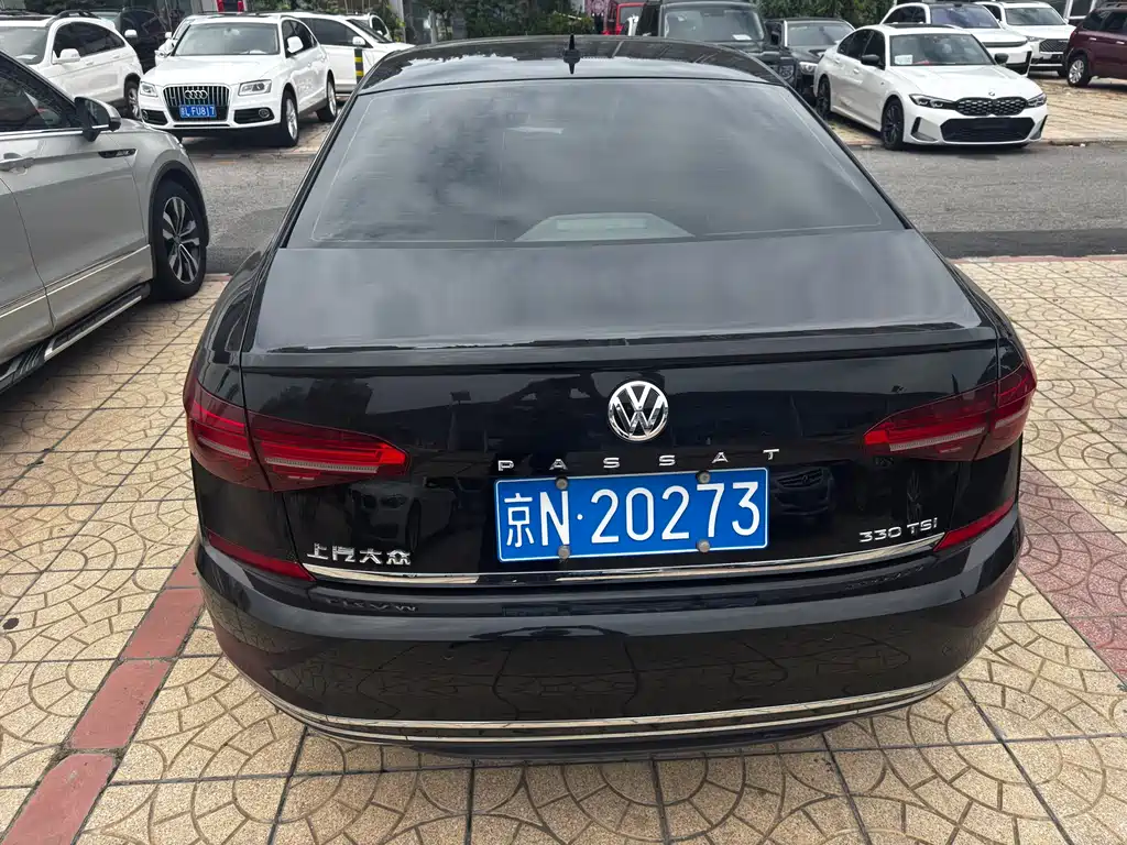 Volkswagen Passat 2020 — фото 21