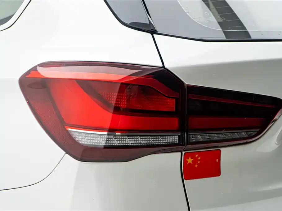 BMW X1 2021 — фото 11