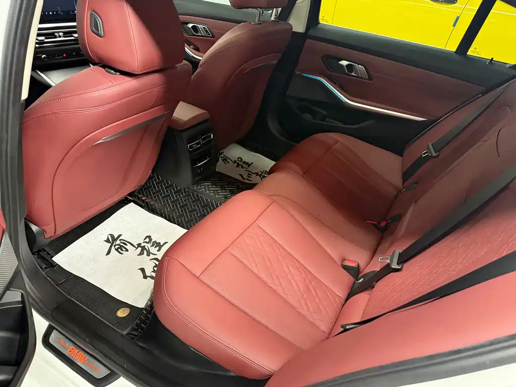 BMW i3 2024