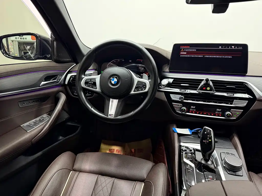 BMW 5 Series 2021 — фото 15