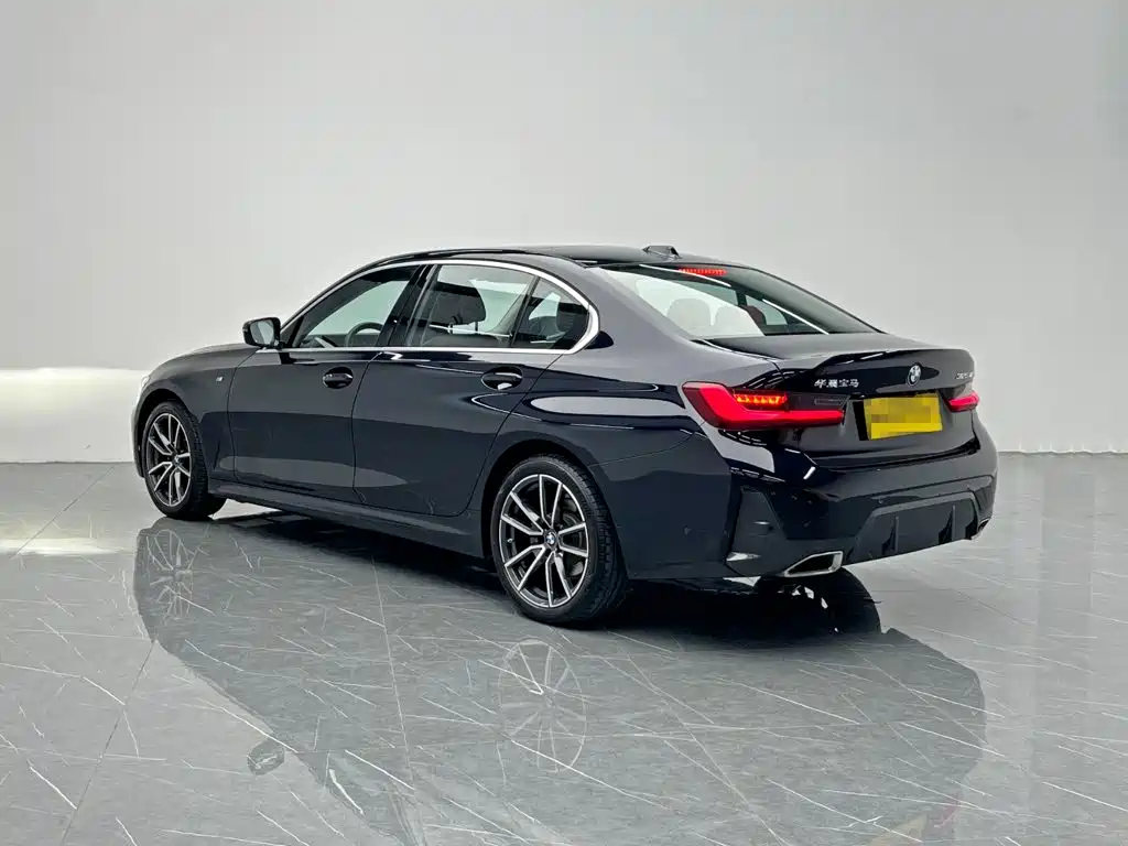 BMW 3 Series 2023