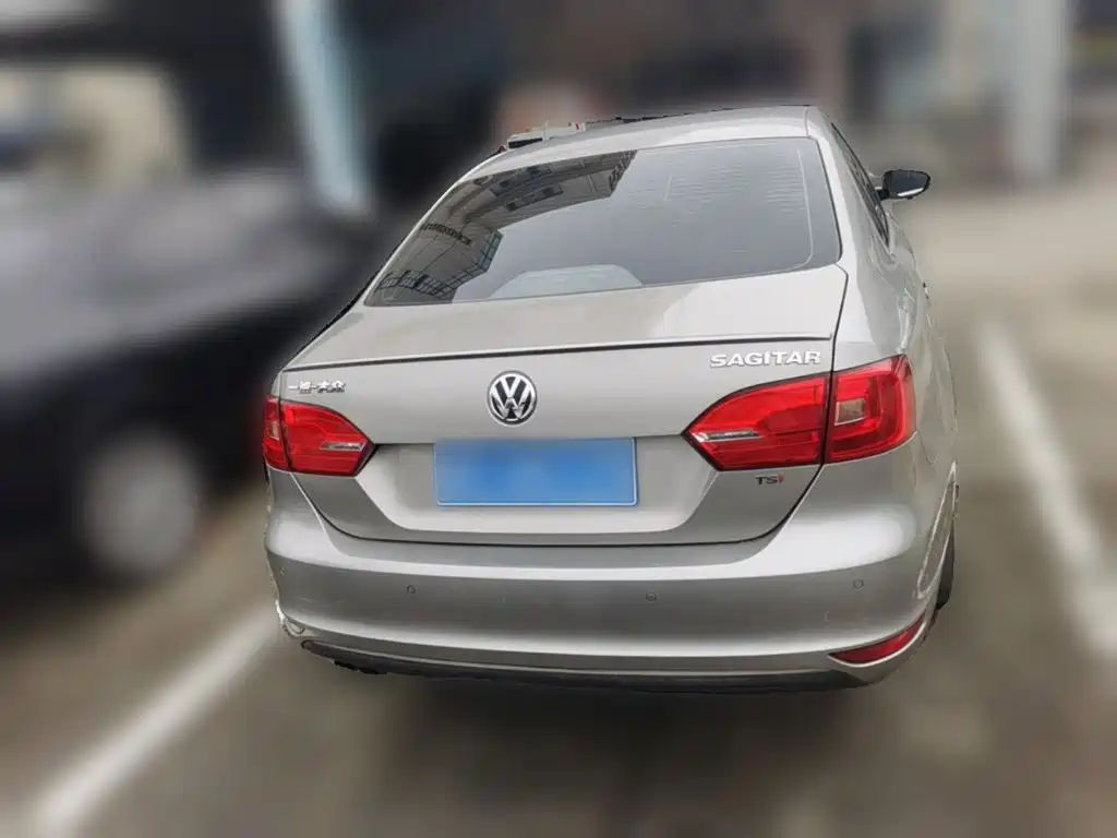 Volkswagen Sagitar 2015 — фото 10