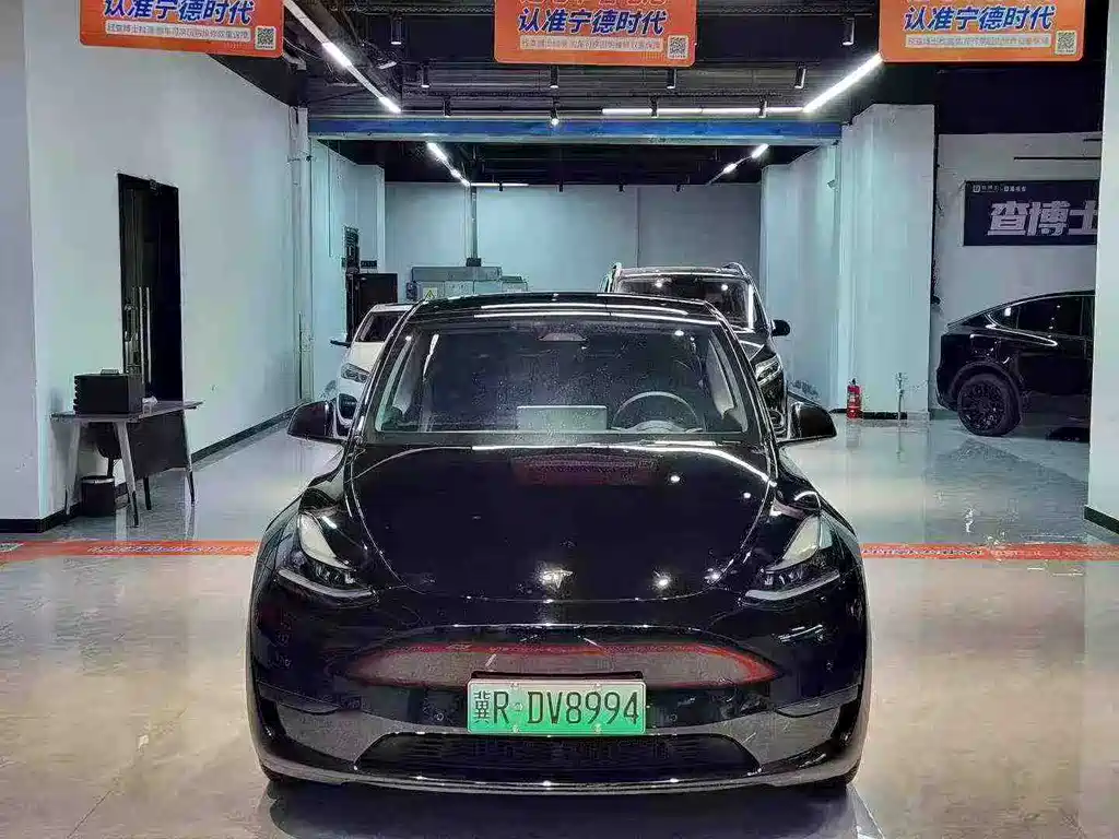 Tesla Model Y 2022 — фото 2