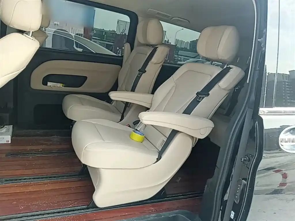 Mercedes-Benz Vito 2017 — фото 17
