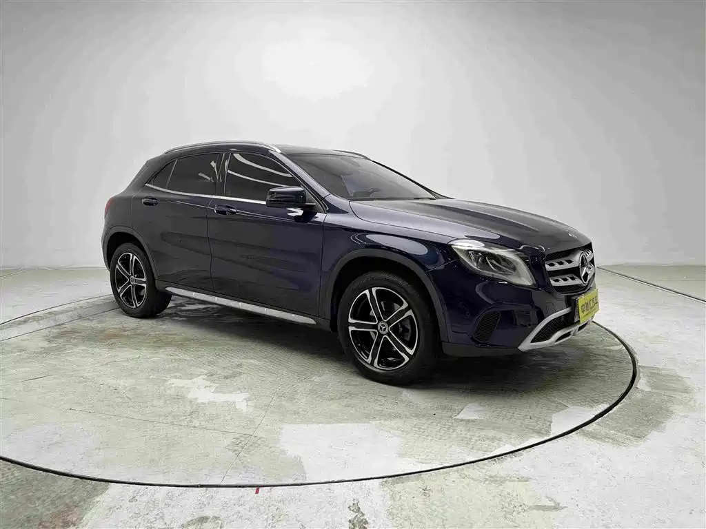 Mercedes-Benz GLA 2018 — фото 19