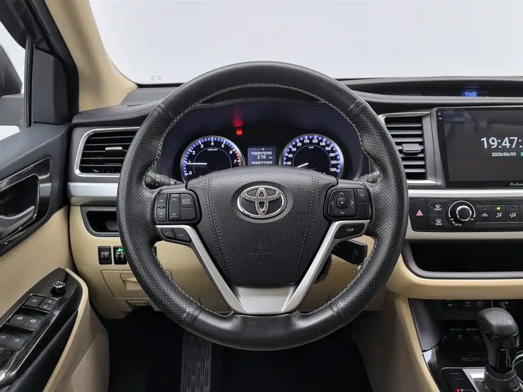 Toyota Highlander 2019 — фото 11