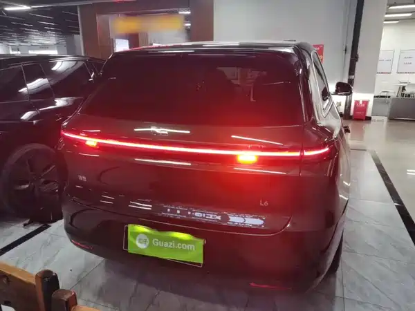 Li Auto L6 2024