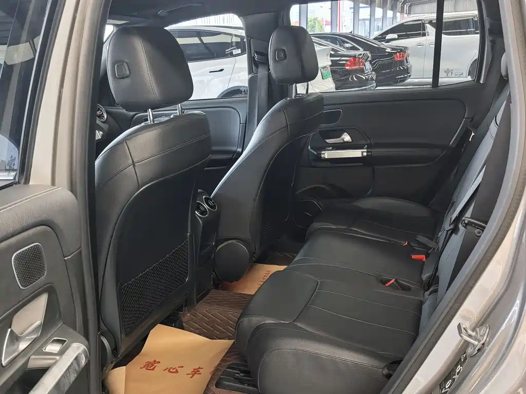 Mercedes-Benz GLB 2019 — фото 12