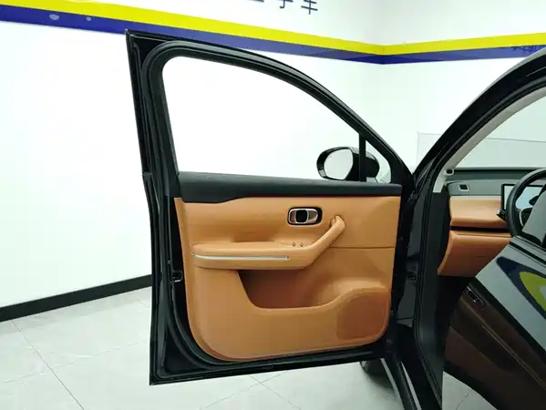 Leapmotor C16 2025