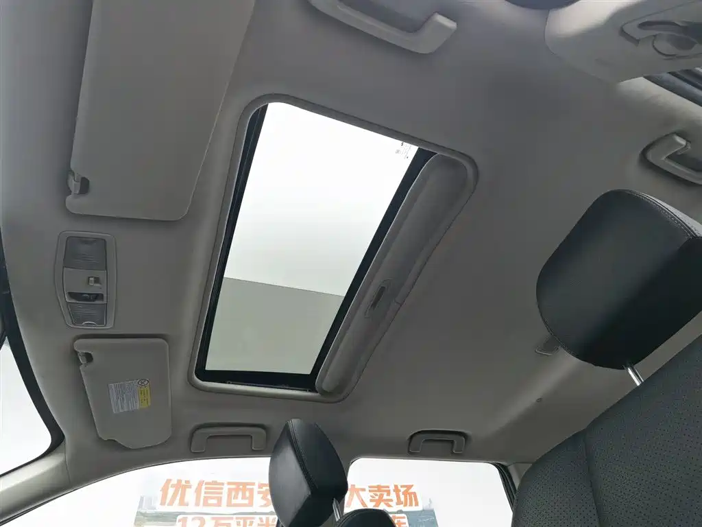 Mitsubishi Outlander 2018 — фото 14