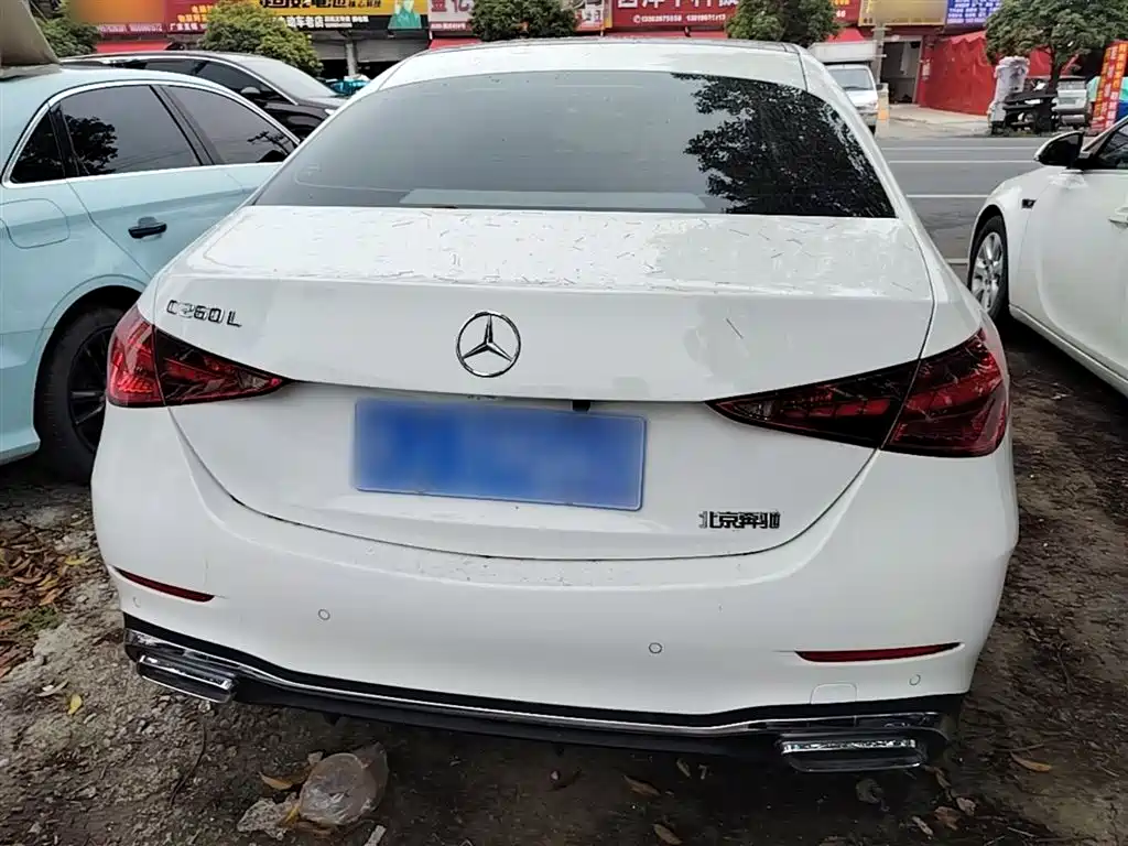 Mercedes-Benz C-Class 2024 — фото 6