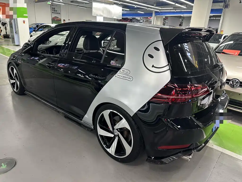Volkswagen Golf GTI 2018 — фото 18