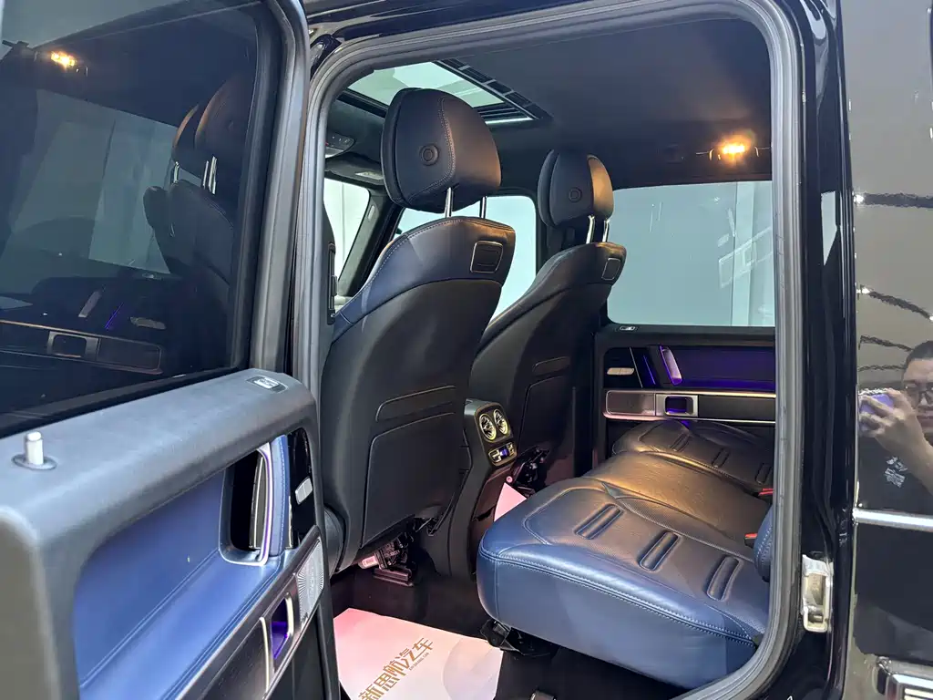 Mercedes-Benz G-Class 2023 — фото 11