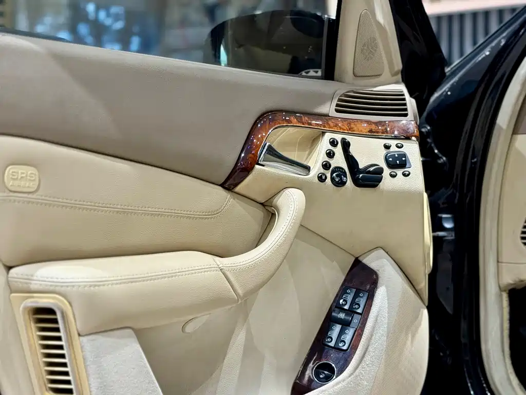 Mercedes-Benz S-Class 2004 — фото 19