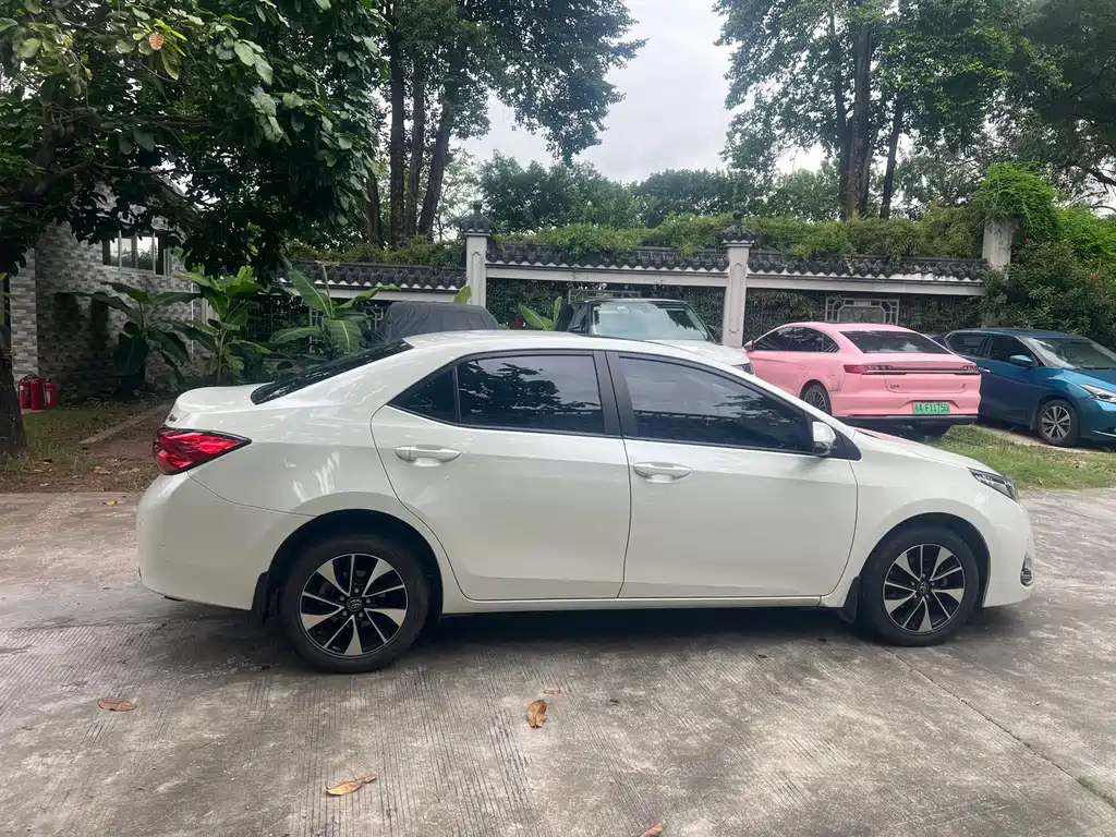 Toyota Levin 2018 — фото 4