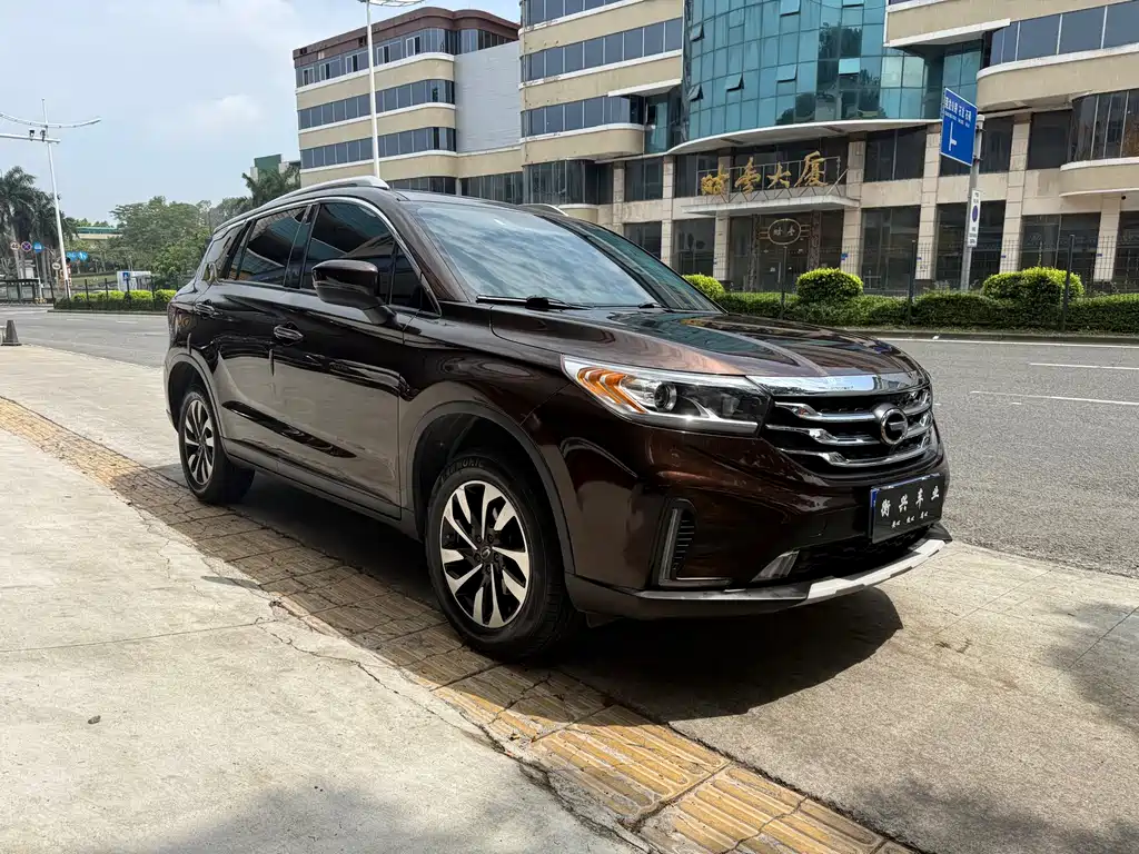 GAC Trumpchi GS4 2018 — фото 3