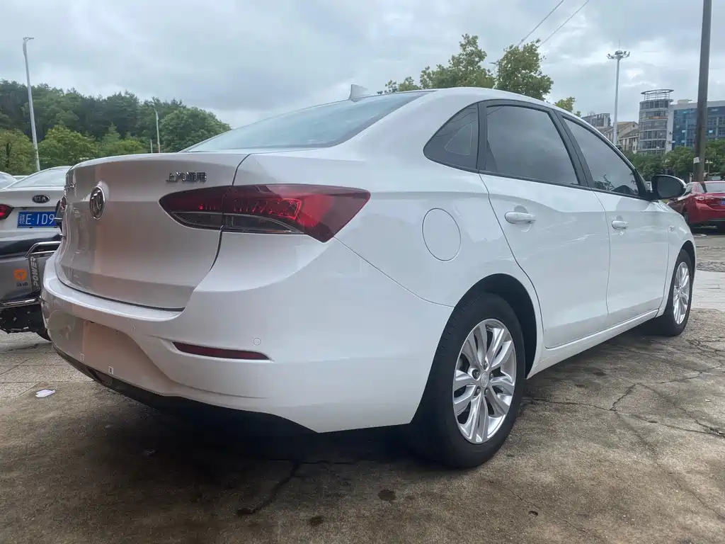Buick Excelle 2020 — фото 13