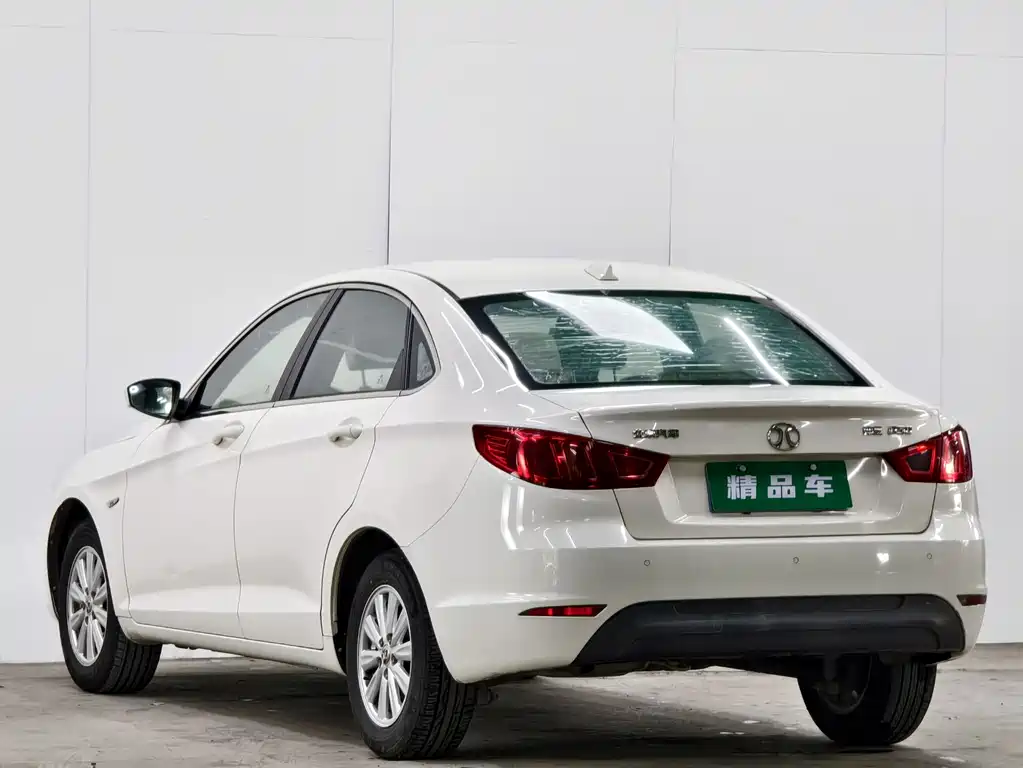 BAIC Senova D50 2015 — фото 6