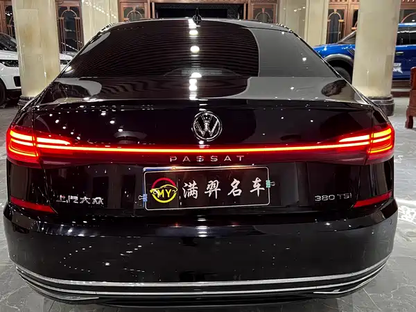 Volkswagen Passat 2024