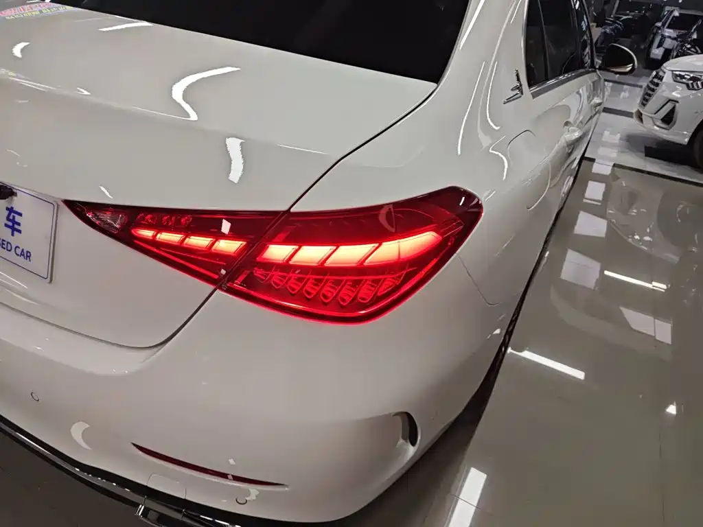 Mercedes-Benz C-Class 2025 — фото 24