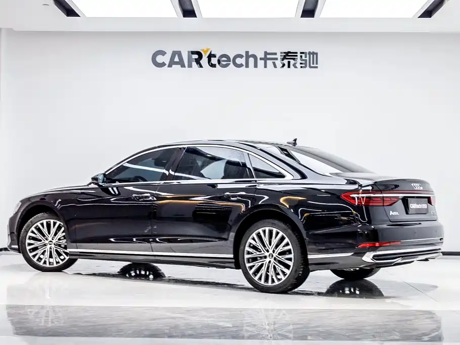Audi A8 2022