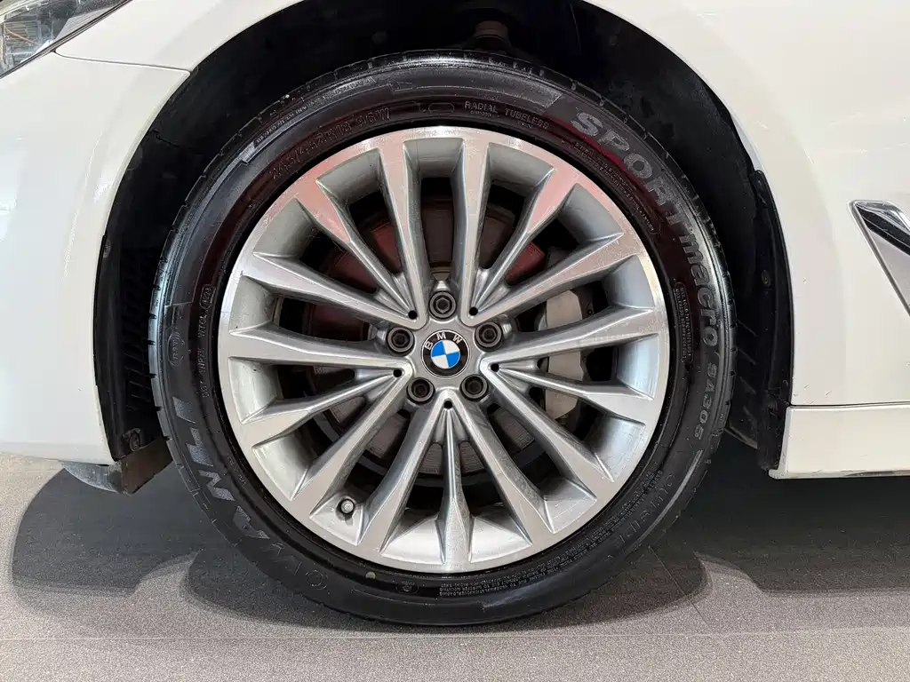 BMW 5 Series 2020