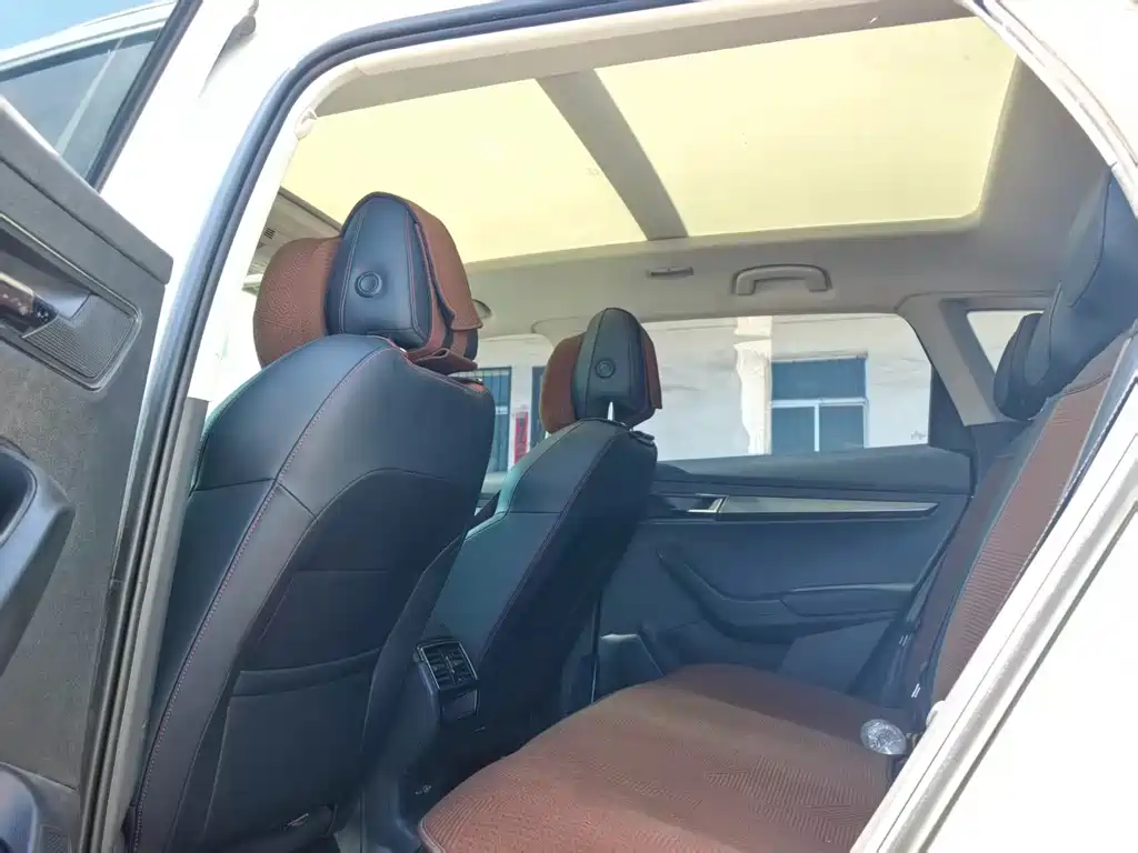 Skoda Karoq 2023 — фото 6