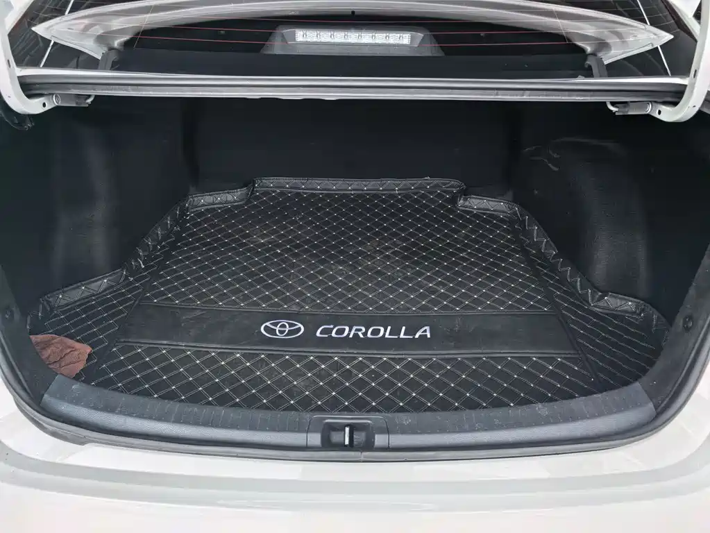 Toyota Corolla 2022 — фото 15