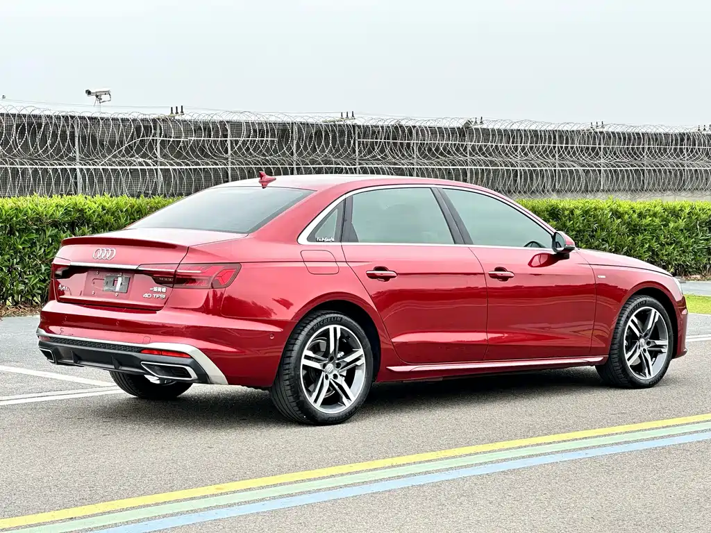 Audi A4L 2020 — фото 7