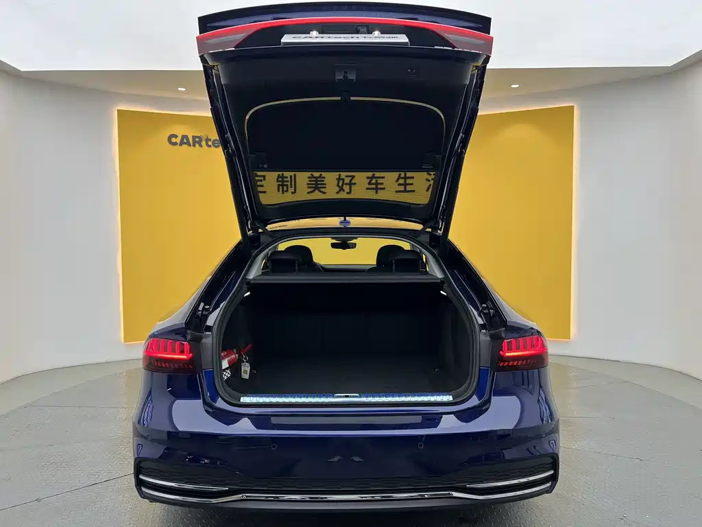 Audi A7 2021 — фото 26