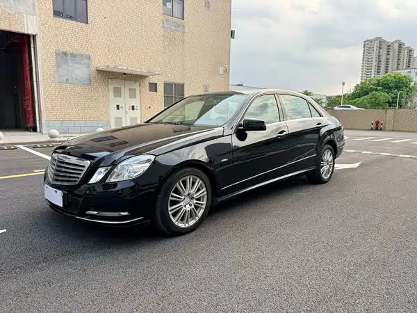 Mercedes-Benz E-Class 2012