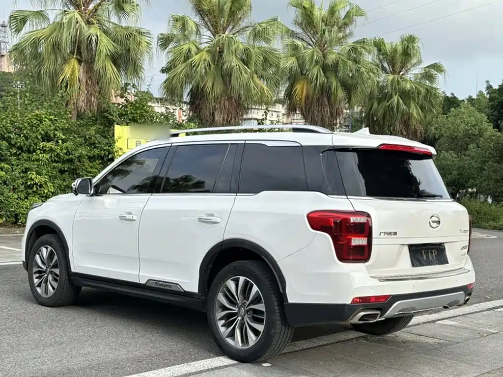 GAC Motor Trumpchi GS8 2017 — фото 9