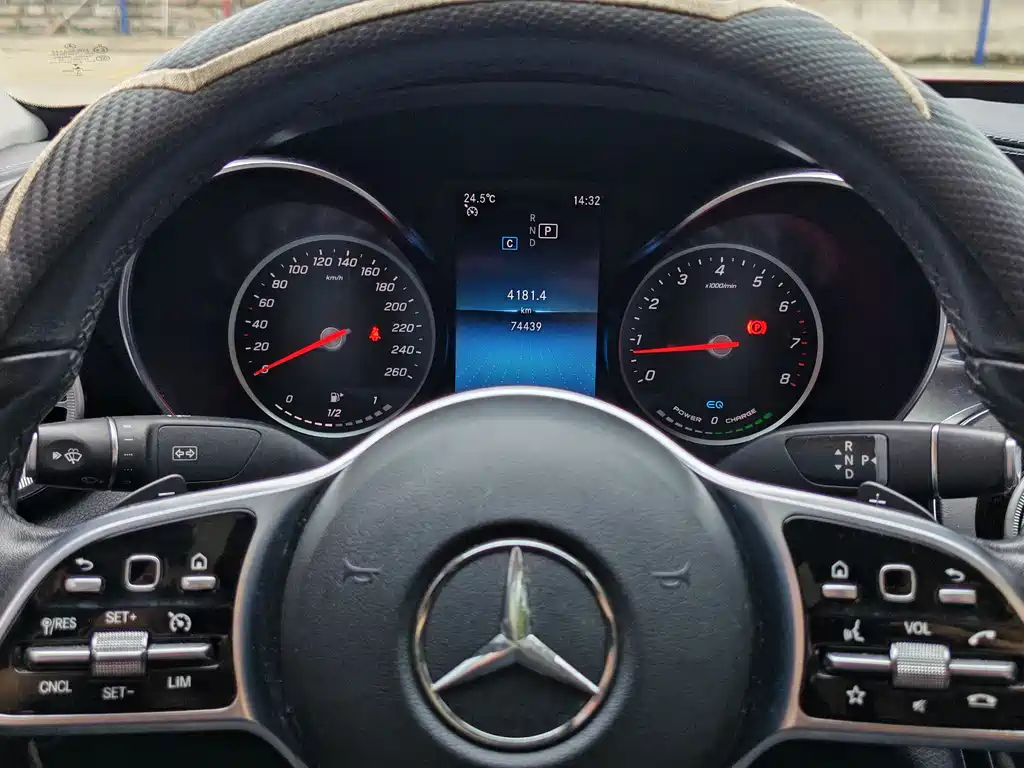 Mercedes-Benz C-Class 2019 — фото 11