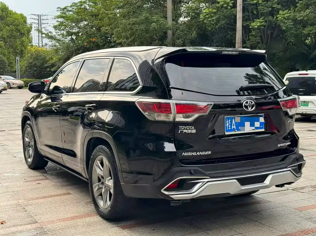 Toyota Highlander 2015