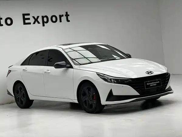Hyundai Elantra 2023