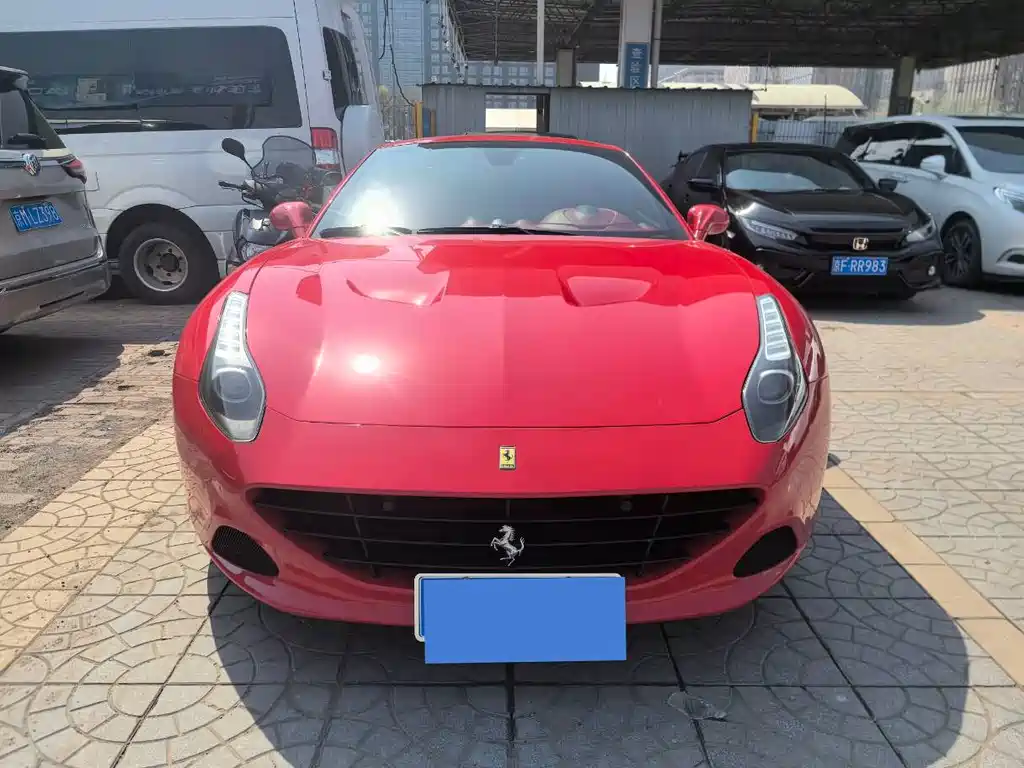 Ferrari California T 2015 — фото 2