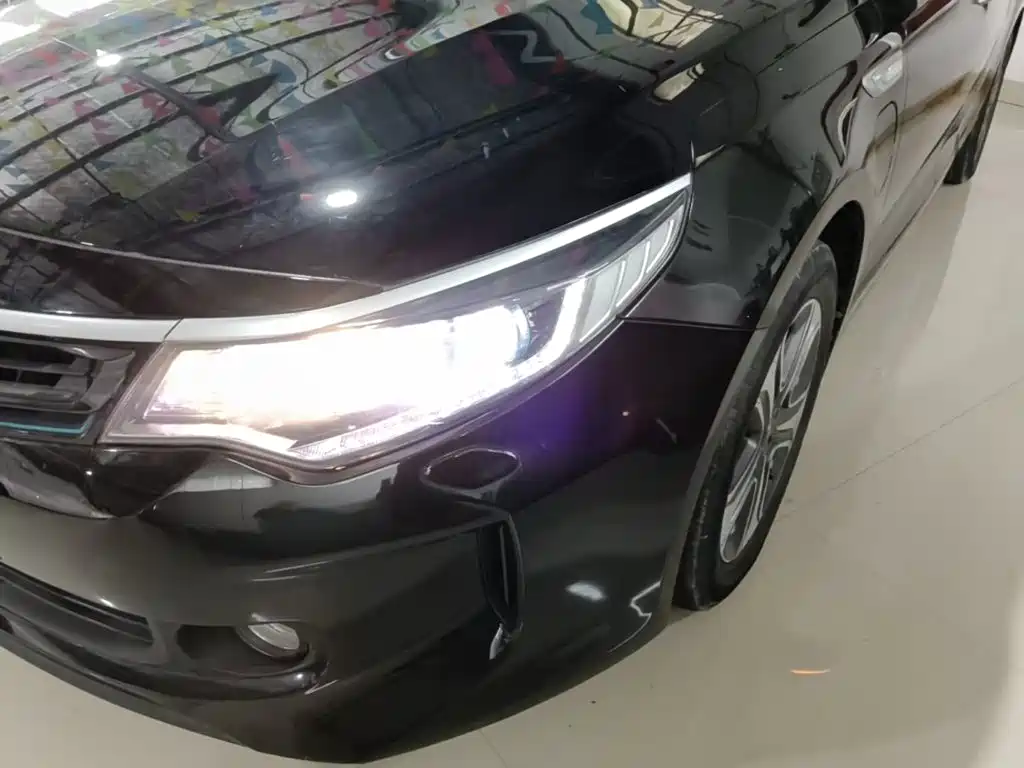 Kia K5 New Energy 2019 — фото 24