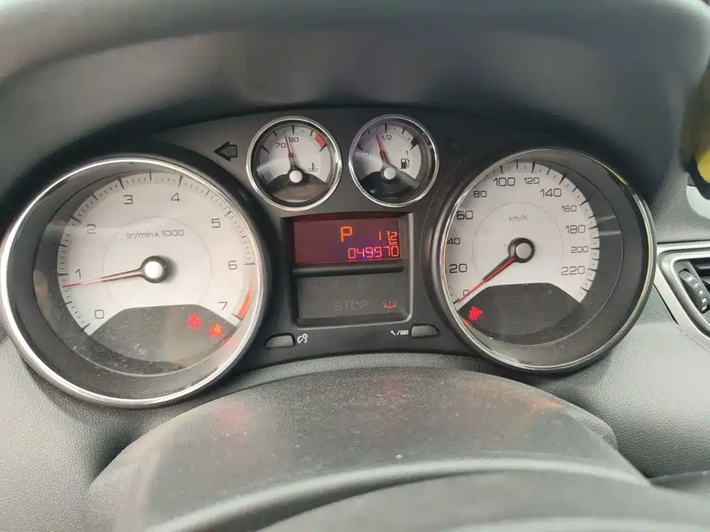Peugeot 308 2016