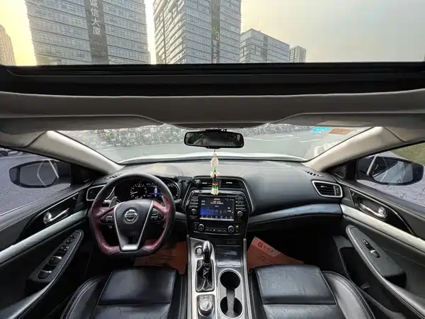 Nissan Sima 2018