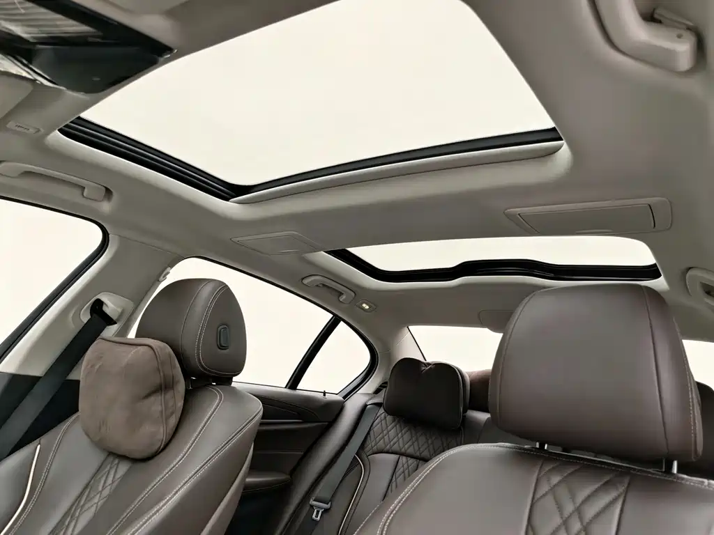 BMW 5 Series 2020 — фото 15